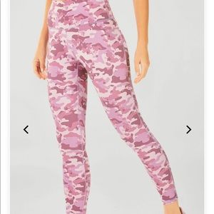 Fabletics Star Camo Lilac Leggings